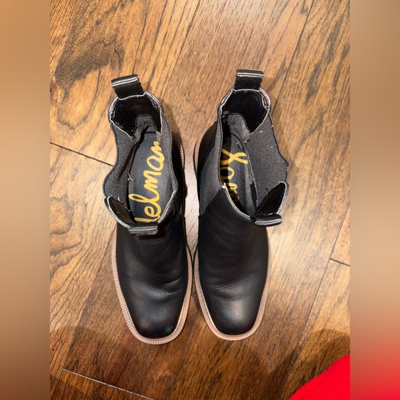 Sam Edelman Chelsea Boot - Picture 7 of 8